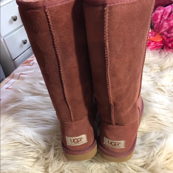 SOLD! - Picture 3 of 3